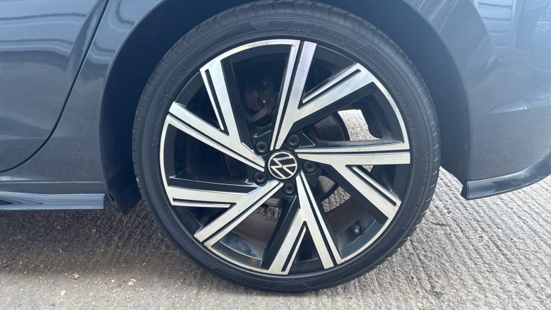 Volkswagen Golf 1.5 TSI R-Line 5dr Petrol Hatchback